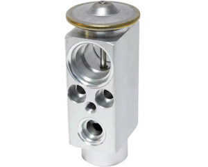 Kysor® 2-Ton Block Type, Expansion Valve with No. 6 Inlet and No. 12 Outlet (1818006)